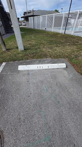 Building Photo - 13231 SW 17th Ln