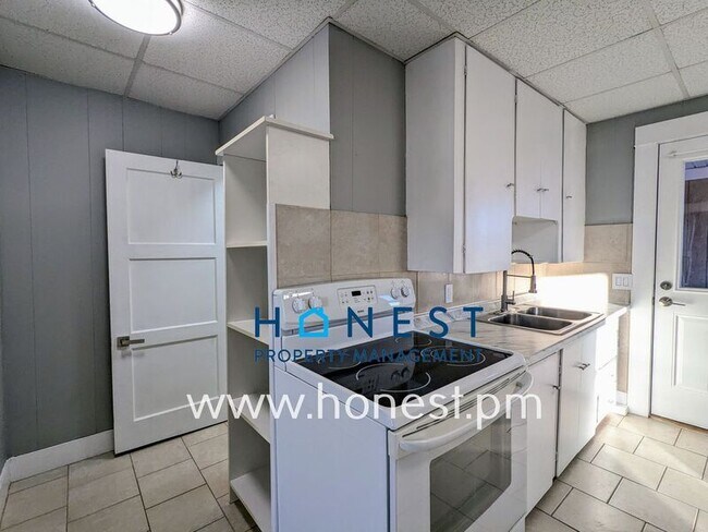 Building Photo - 73 Kennedy Memorial Dr