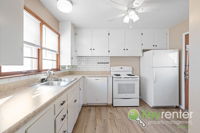 Building Photo - Charming 3-Bedroom Home in Southwest Wichita – Move-In Ready!