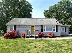 Building Photo - 5705 Davida Rd NW