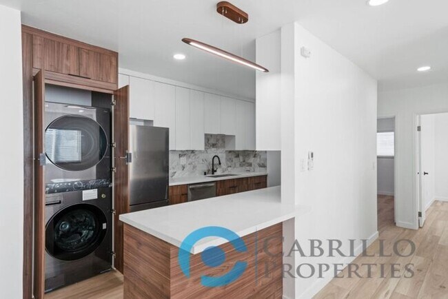 Primary Photo - 4665 34th St