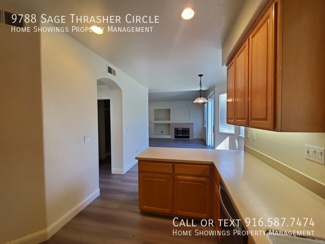 Building Photo - 9788 Sage Thrasher Cir
