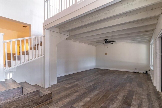 Building Photo - 16880 SE 63rd Ln