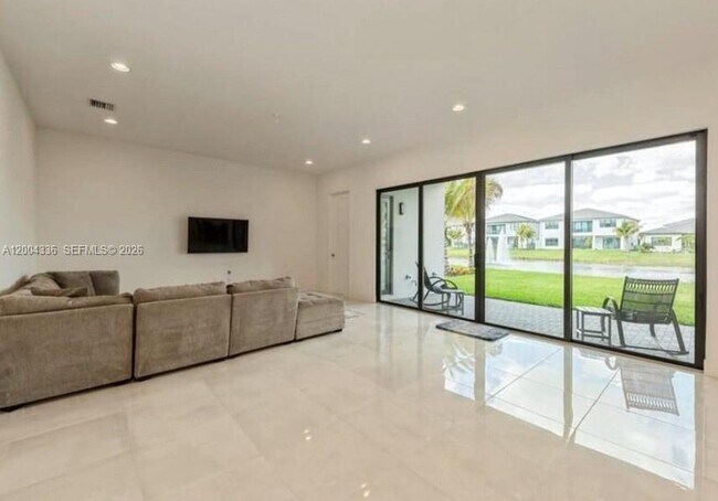 Building Photo - 17041 Teton River Rd