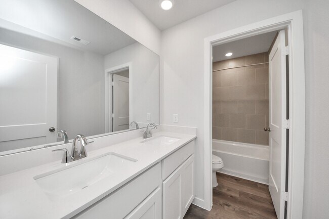 Building Photo - 32939 Silver Mdw Wy