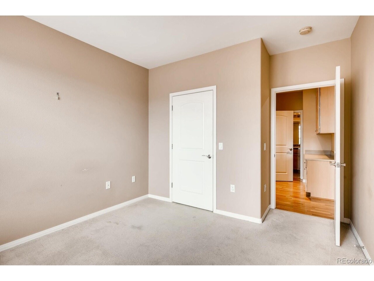 Building Photo - 10176 Park Meadows Dr
