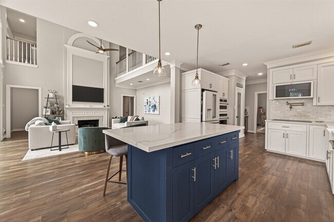Building Photo - 1403 Hillside Forest Dr
