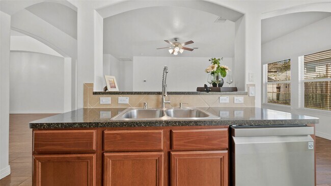 Building Photo - 6439 Brimridge Ln