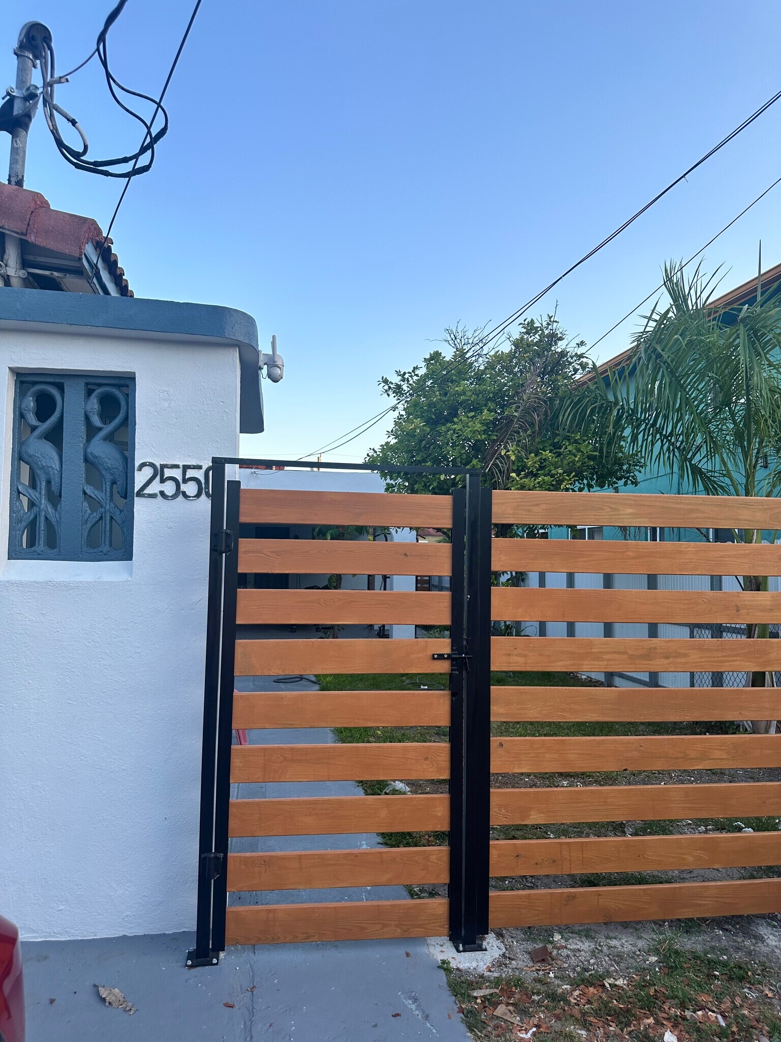 Building Photo - 2550 SW 9th St