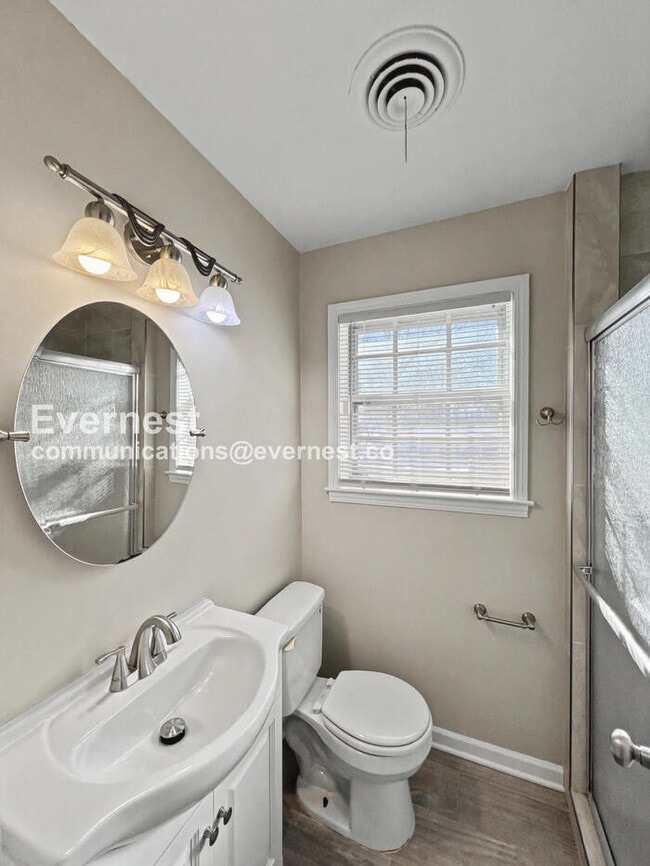 Building Photo - 3484 Naylor Dr