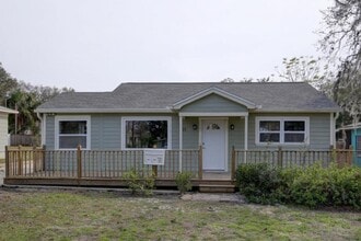 Building Photo - 1421 Rogers St