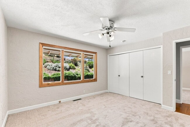 Building Photo - Million Dollar Views! Available Now!
