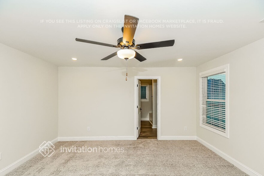 Building Photo - 406 Azalea Gaze Dr