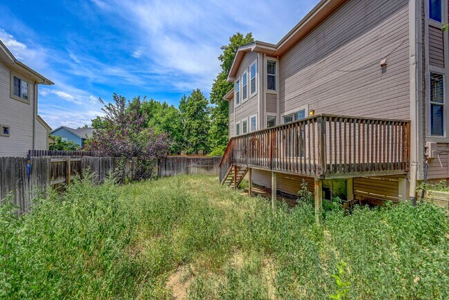 Building Photo - $2,800 - 3 Bed. 2.5 Bath Home with AC, Lof...