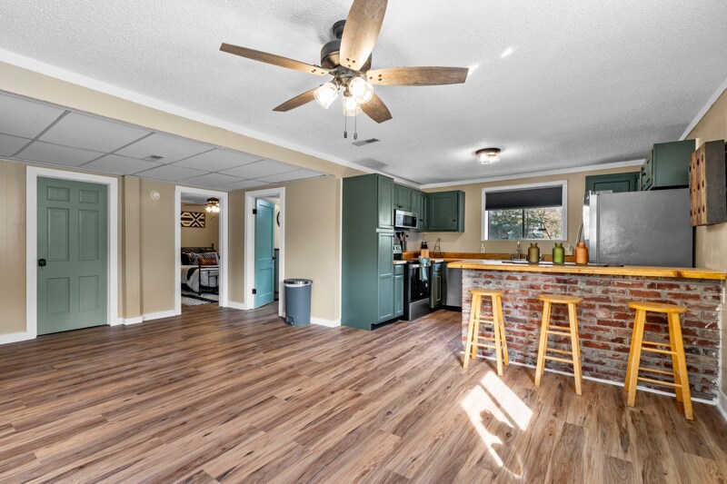 Building Photo - 416 Donaldson Rd