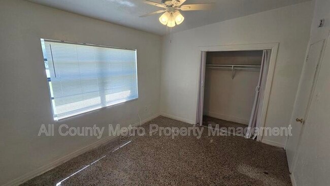 Building Photo - 1220 Linda Ln