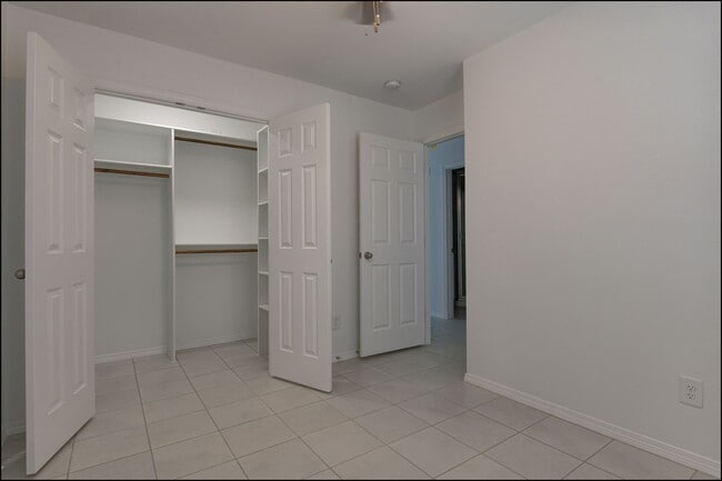 Building Photo - 4626 Maxwell Ave