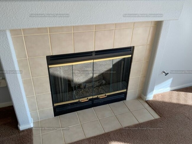 Building Photo - Your New Home Awaits: 3-Bedroom Beauty in ...