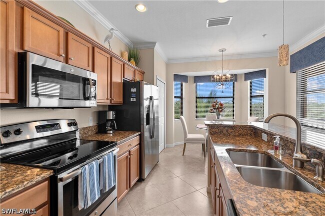 Building Photo - 9723 Acqua Ct