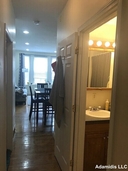Primary Photo - 79 Highland St