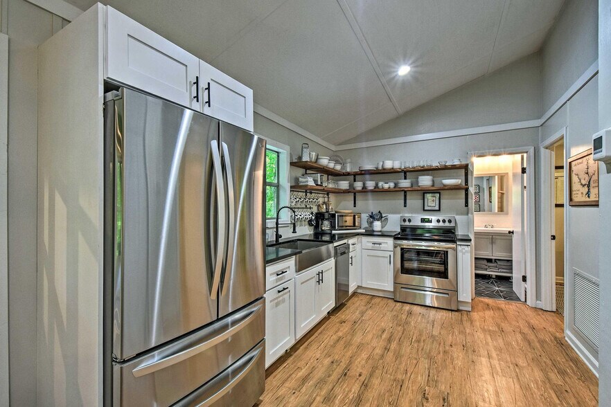 Building Photo - 334 Dogwood Ln