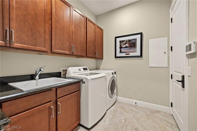 Building Photo - 12449 Lockford Ln