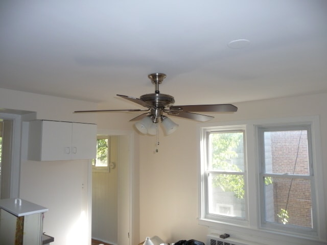 Building Photo - NORTH SIDE - Spacious 2BD/1BTH unit for rent!