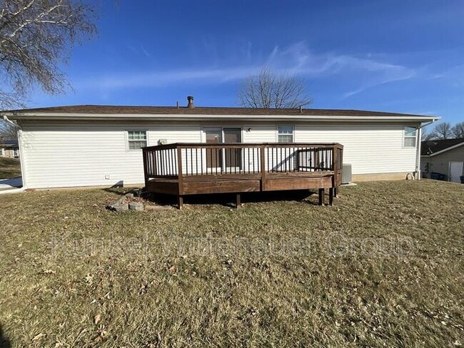 Building Photo - 19 Christine Dr