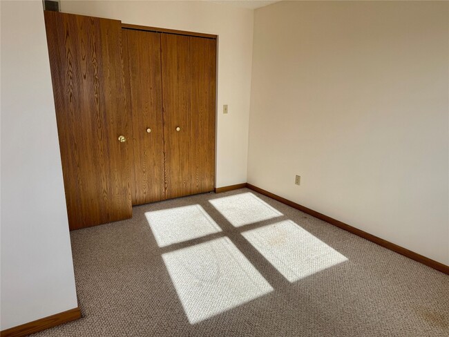 Building Photo - 4024 Canterbury Dr