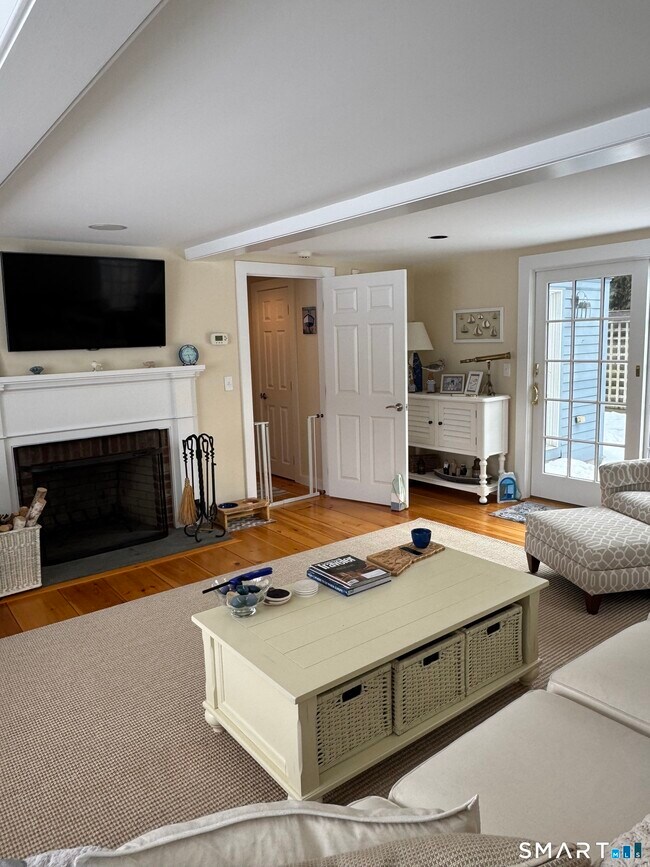 Building Photo - 84 Waterside Ln