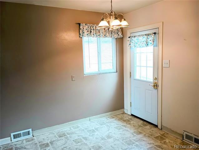 Building Photo - 1927 Alpine Dr