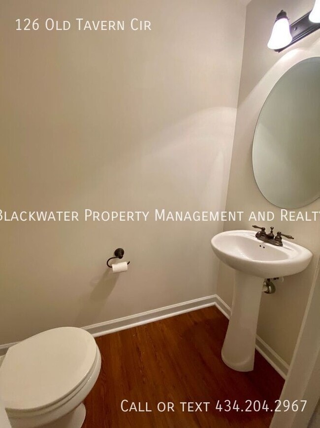 Building Photo - 126 Old Tavern Cir