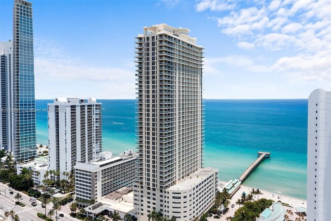 Building Photo - 16699 Collins Ave