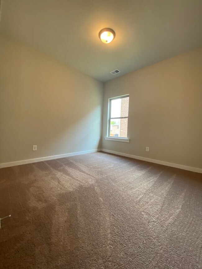 Building Photo - Home for Rent in the St James Subdivision in Pinson, AL!!! AVAILABLE NOW!!!