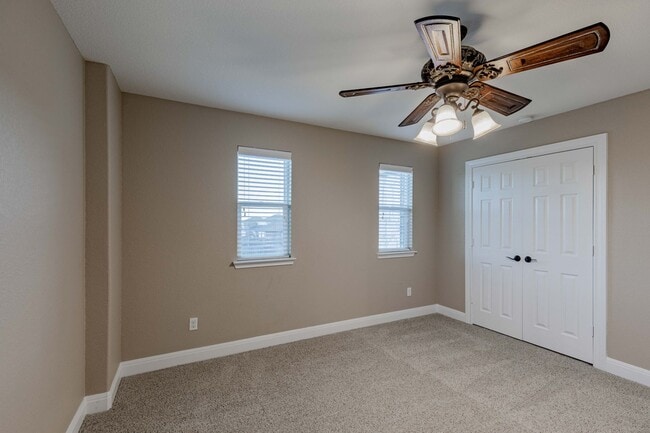 Building Photo - 1605 Constanta Dr