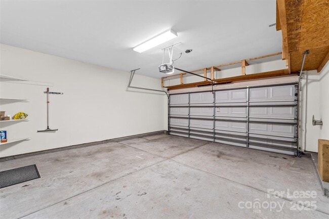 Building Photo - 15627 Canmore Street