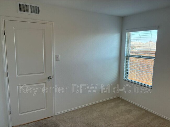 Building Photo - 2840 Eppright Dr