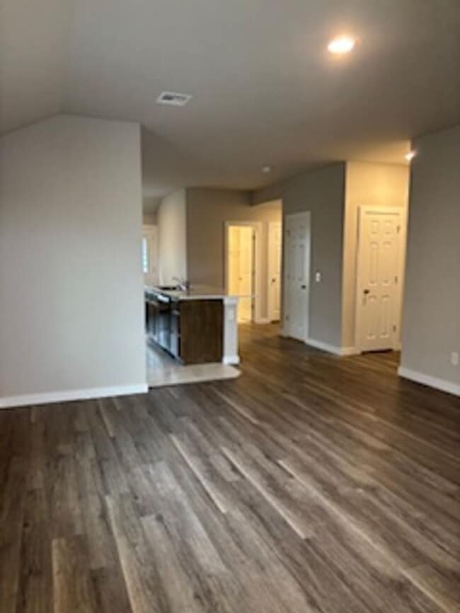 Building Photo - New Home!