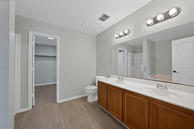 Building Photo - 1003 Ann Dr