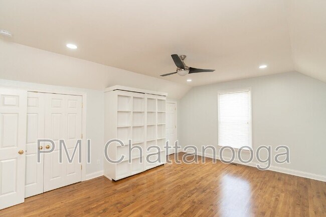 Building Photo - 515 Lindsay Ct