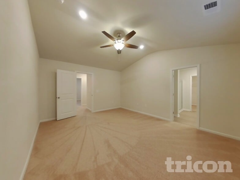 Building Photo - 6432 Lowe Ln