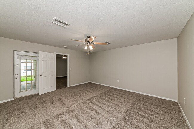 Building Photo - 2815 93rd Ct E