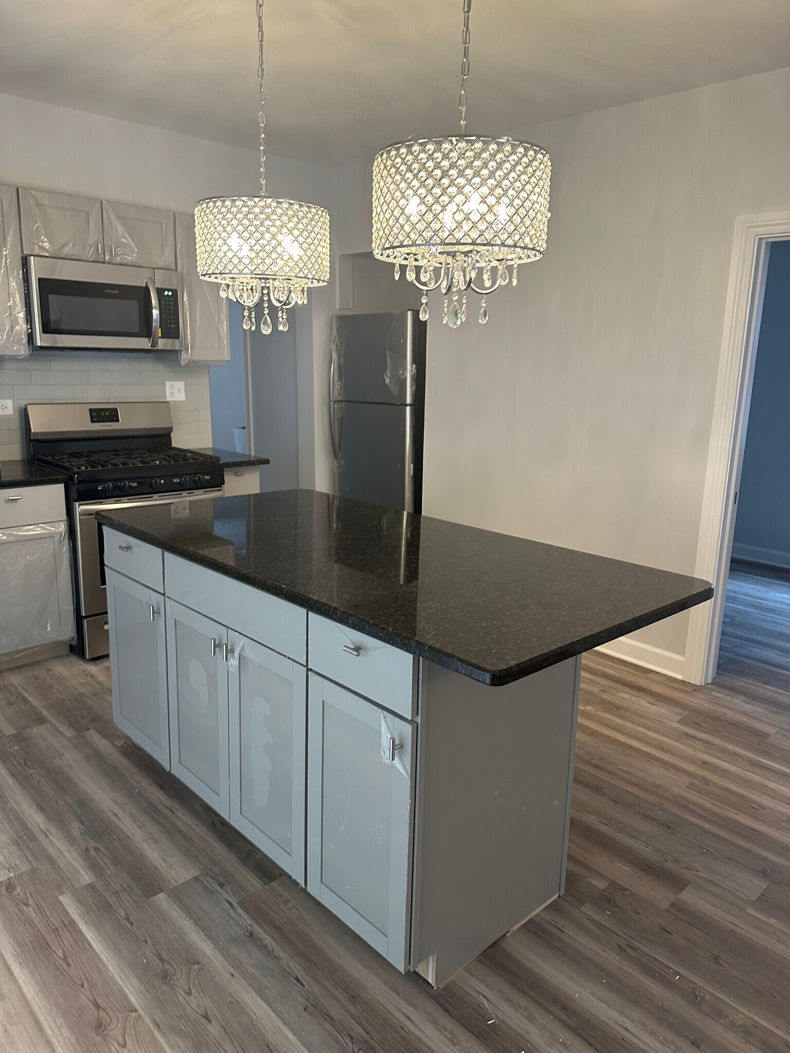 Building Photo - 4415 S Keeler Ave