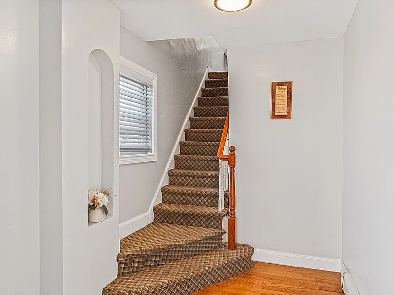 Building Photo - 116-01-116221 221st St