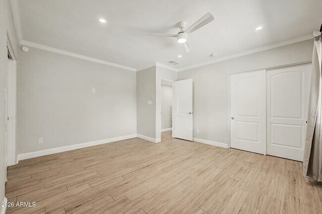 Building Photo - 5539 N 19th St