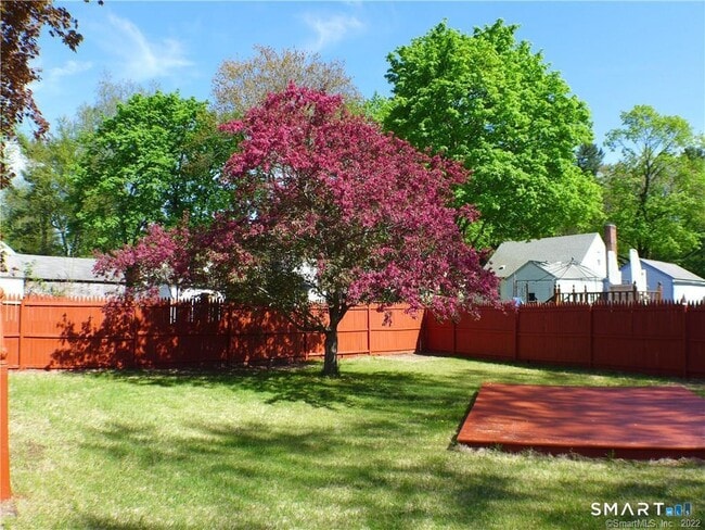 Building Photo - 70 Whitney Rd