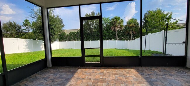 Building Photo - 2391 Beacon Landing Cir