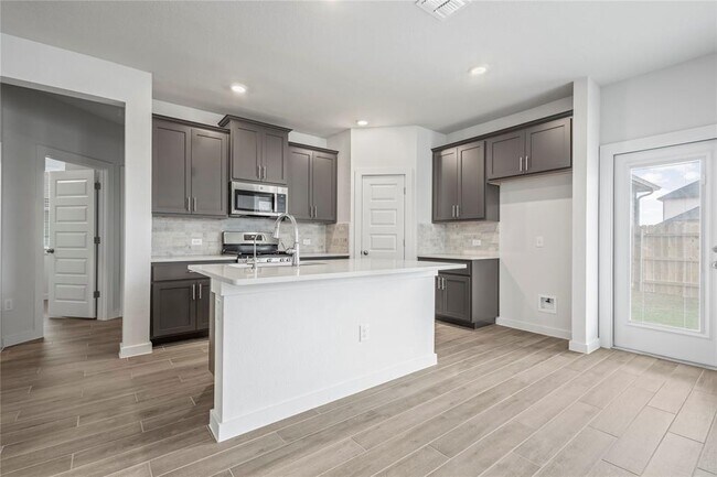 Building Photo - 187 Everglades Dr