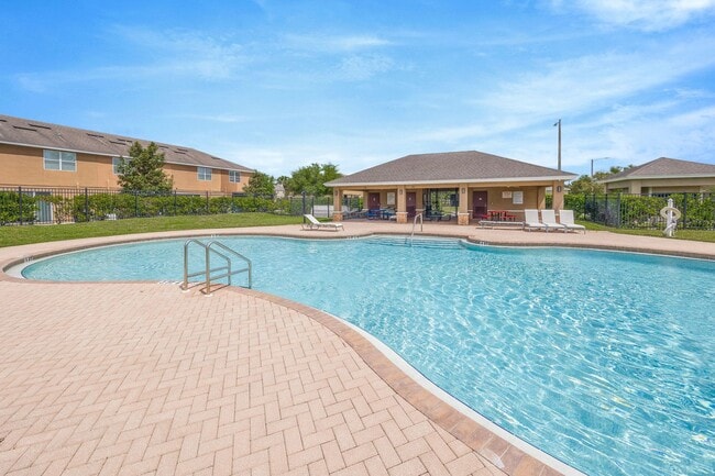 Building Photo - 6705 Holly Health Dr