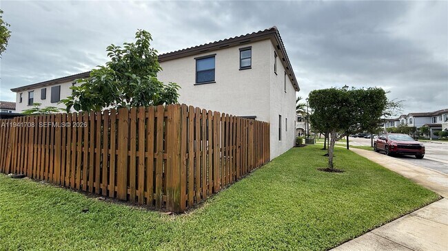 Building Photo - 11381 SW 248th Ln